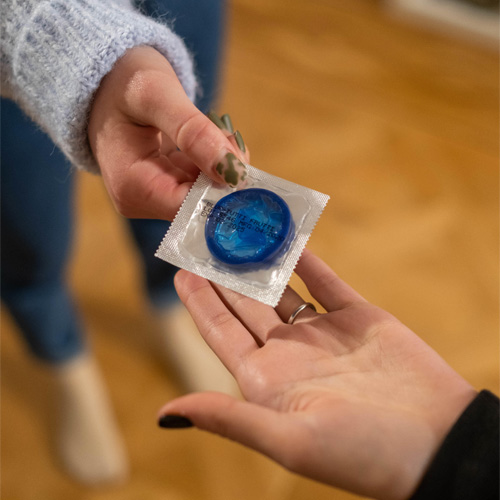 1630891576673211.jpg 安全套.jpg